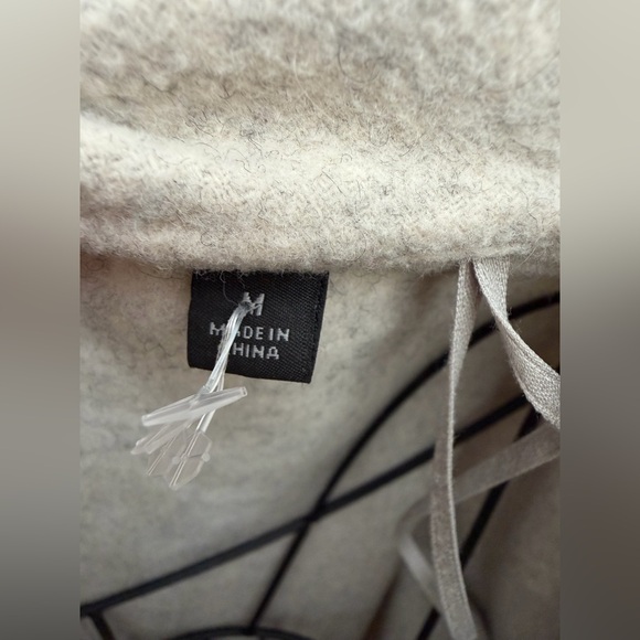 UNIQLO Women's Double Face Hooded Coat - Picture 9 of 9